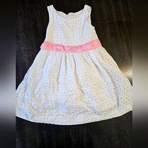 Beautiful mini boden white eyelet dress with pink bow 5-6yr